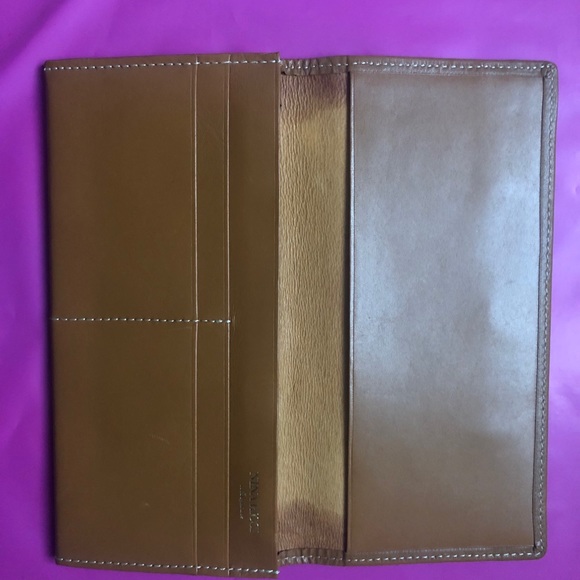 ❌SOLD OUT❌Authentic Nina Ricci wallet - Picture 7 of 9